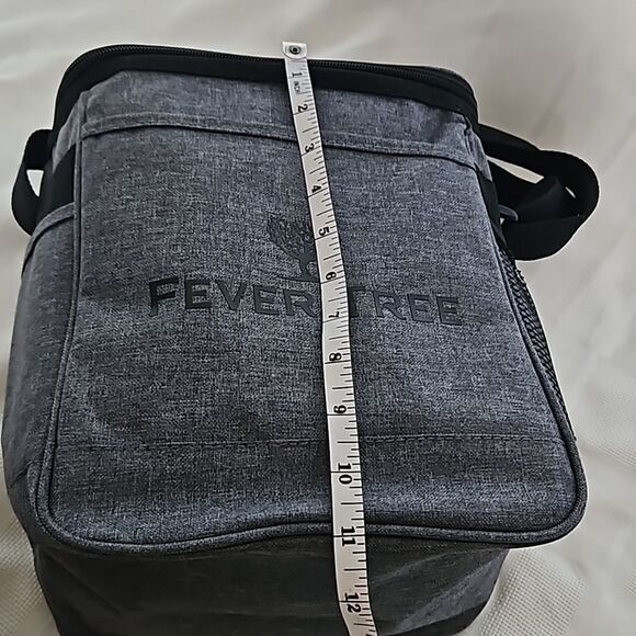 Fever- Tree Insulated Lunch Bag Gray/ Black 13×11 - Picture 7 of 16